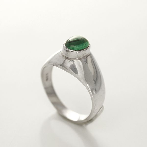 Indian silver and malachite ring S7.5