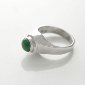 Indian silver and malachite ring S7.5